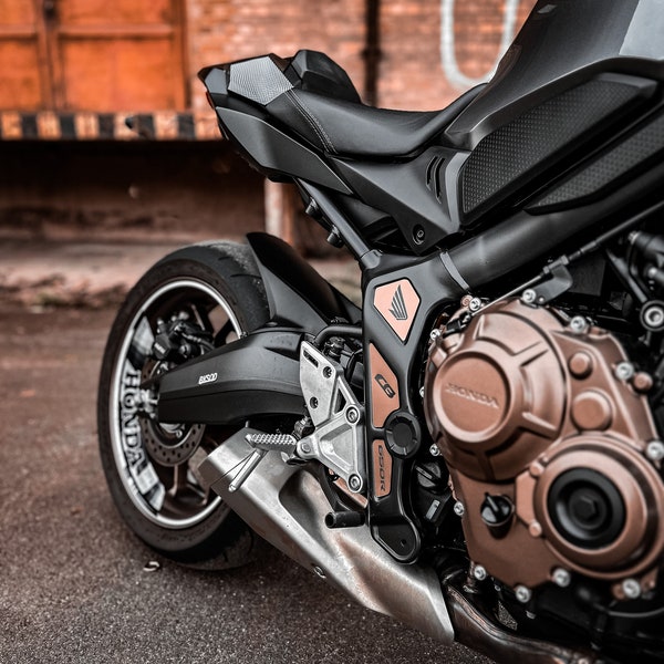 Custom Metallic/Acryllic Motorbike Parts: Honda CB650R néo (set of 8)