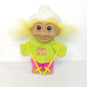 Vintage 5&quot; Russ Troll Doll Born To Ski Yellow Hair Brown Eyes White Hat | Unique Gift Idea | Retro Toys Trolls