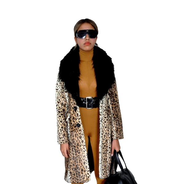 Manteau à motif léopard et col châle en fausse fourrure noire