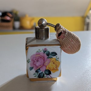 Vintage Porzellan Parfüm Flasche mit Zerstäuber Bavaria Western Germany