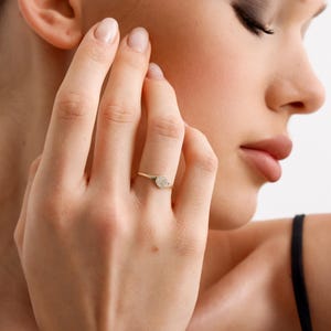 14k solid gold diamond rink, round ring, natural diamonds, pinky ring, minimalist design, stacking ring, signet ring