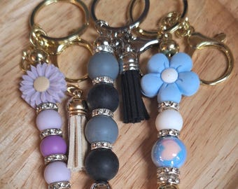 Flower Silicone Beaded Keychain/ Silicone Beaded Keychain/ Lavender Beaded Keychain/ Wristlet Keychain