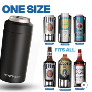 Peut inclure: Refroidisseur de canettes Frostbuddy noir avec le texte "ONE SIZE" et "FITS ALL". L'image montre le refroidisseur avec diverses canettes et bouteilles, dont une canette de 355 ml, une canette mince, une canette de 473 ml, une bouteille de 355 ml, une bouteille trapue et une bouteille de 473 ml.