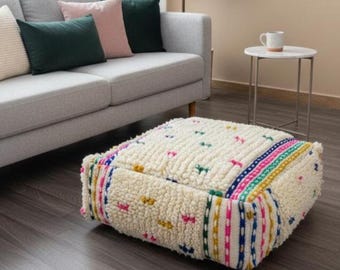 Puf bereber marroquí | Cojín de suelo Beni Ourain hecho a mano | Otomana de lana | Decoración bohemia | Puf color crema y colorido
