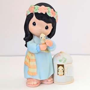 Precious Moments Figurine: All Sing His Praises, #184012, Porcelain Bisque