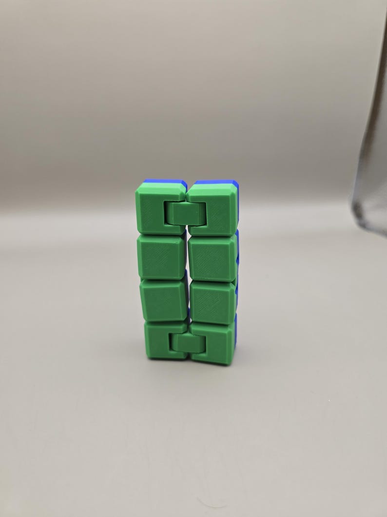 Cubo infinito bicolor, juguete antiestrés, cubo giratorio de color personalizado, juguete antiestrés de bolsillo para escritorio, regalo personalizado para niños y adultos. imagen 8