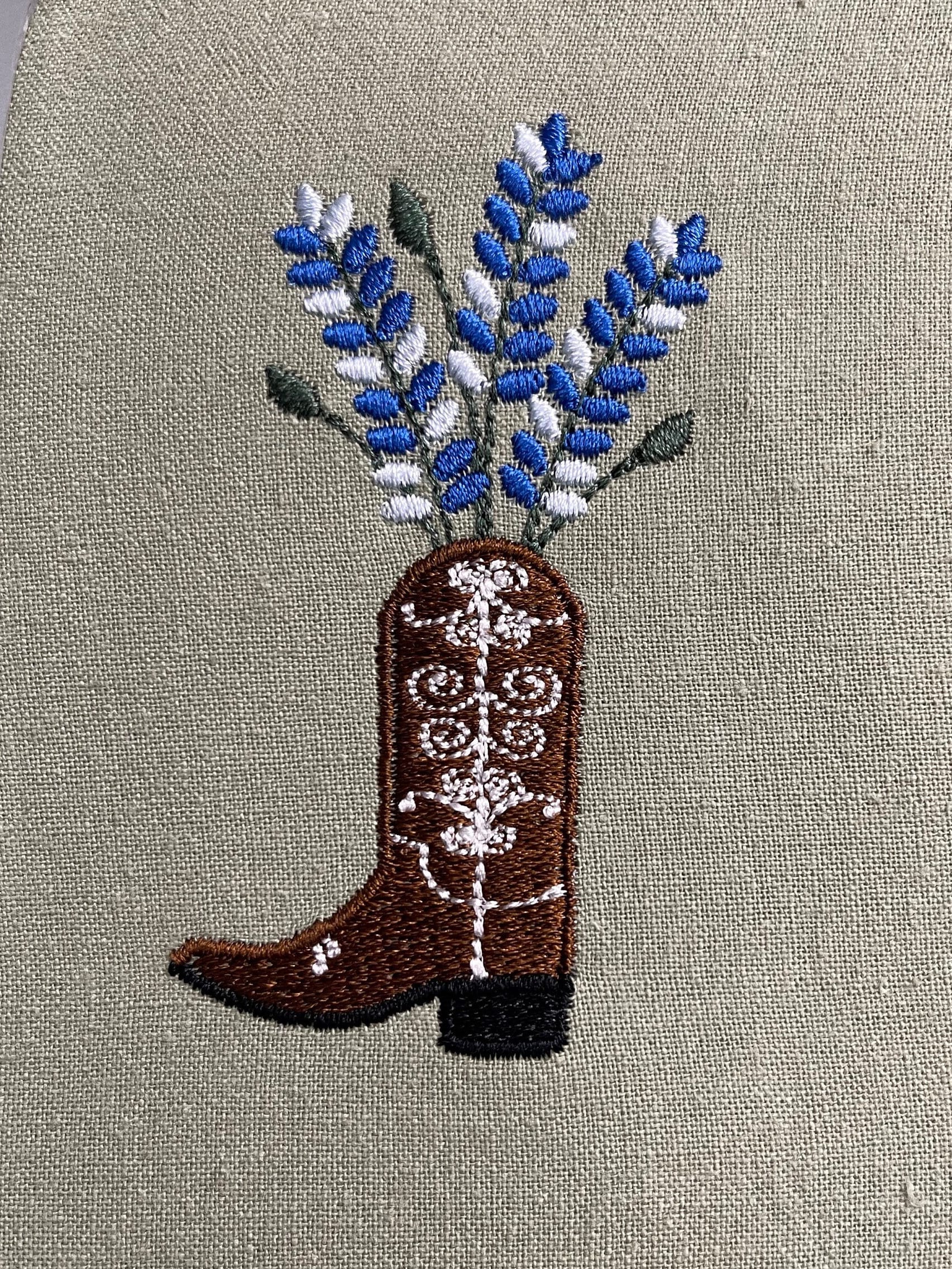 Bluebonnet Cowboy Boot Embroidery Design - Etsy