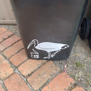Bin Huhn SVG-Datei - Schneide es aus und klebe es auf deine Mülltonne. Nummer 3