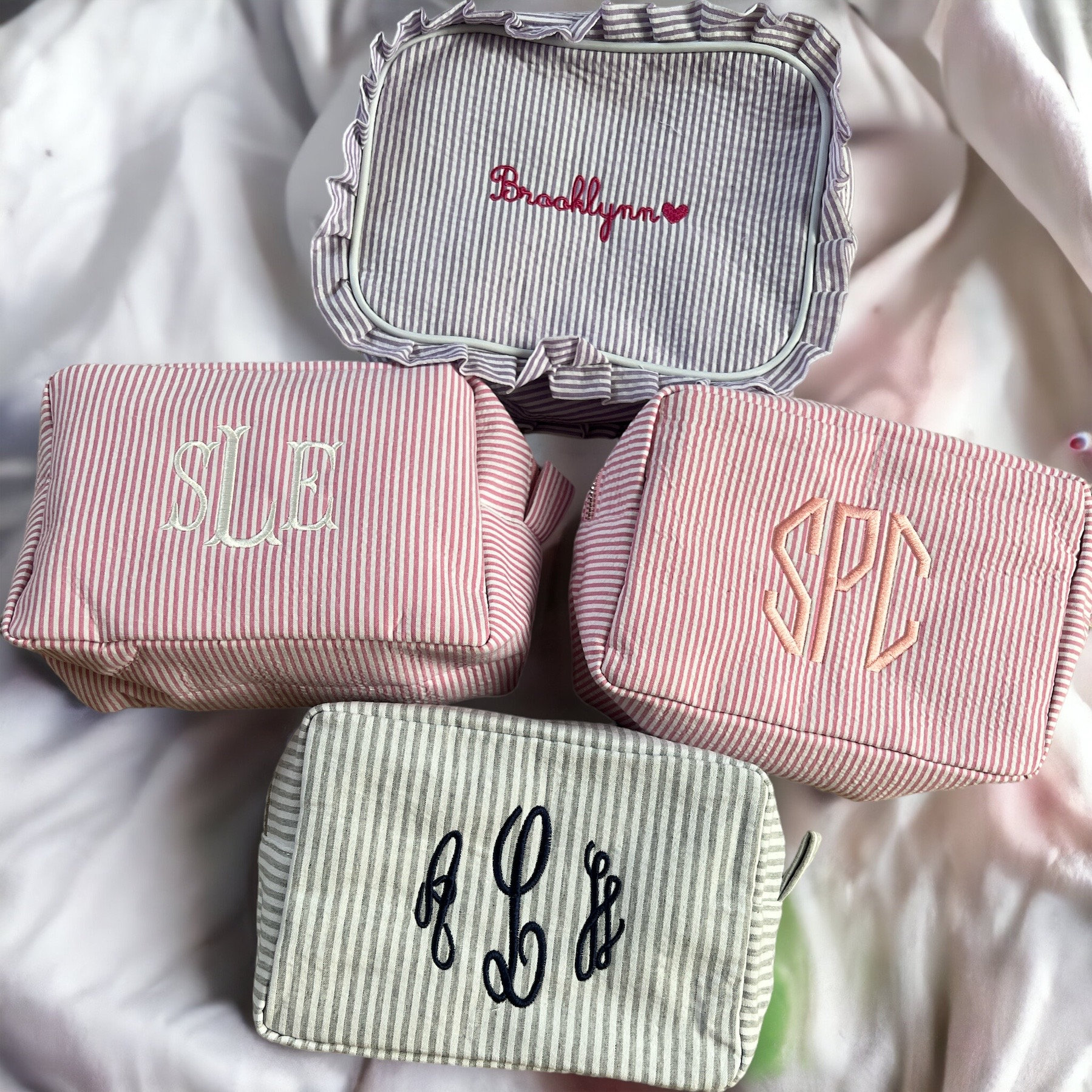 Personalized Monogrammed monogram colorful Makeup Bag, Bridesmaids Gifts, Sorority, Wedding Gifts, Christmas Gift for her, Free Shipping