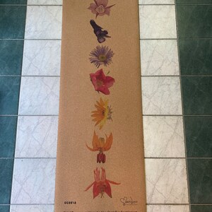 Esterilla de yoga de corcho con diseño de flores silvestres (Deja que tus chakras florezcan) imagen 6