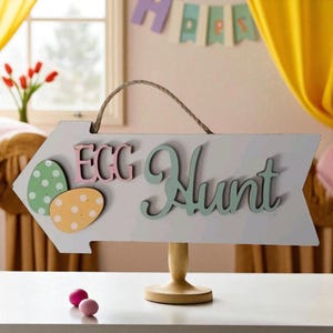 Easter Wooden Sign Arrow with Egg Hunt 9.5 in x 4 in