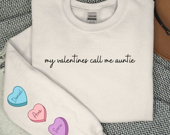 Custom Auntie Valentine Sweatshirt with Kids names on Sleeve, Custom Kid Names, Valentine Gift for Aunt, Personalized Aunt Cute Crewneck