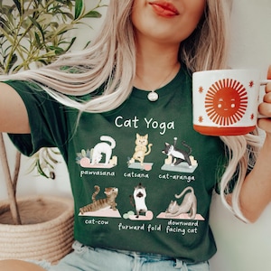 Cat Yoga T-Shirt, Funny Cat Lover Tee, Yoga Cat Shirt, Cat Pun Graphic Tee, Cat Mom Gift, Yoga Teacher Cat Gift Cat Stretches