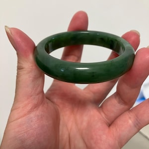 Bangle -55mm Green Nephrite Jade Bangle