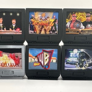 Mini CRT TV 3 Models, 5 Color Options Personalize with the Image of Your Choice image 3