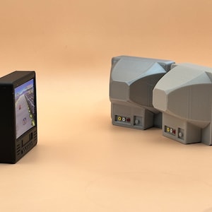 Mini CRT TV 3 Models, 5 Color Options Personalize with the Image of Your Choice image 8