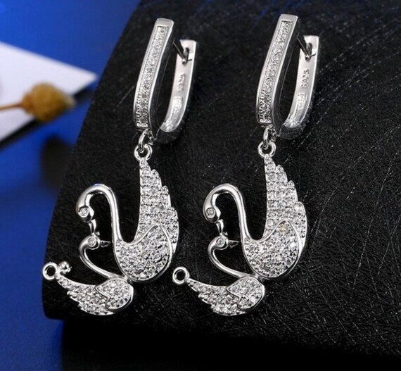 Swan necklace 2024 with matching earrings
