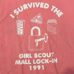 Vintage Girl Scouts T-Shirt 1991 Mall Lock In Retro Emo Preppy Pink Women’s Small image 4