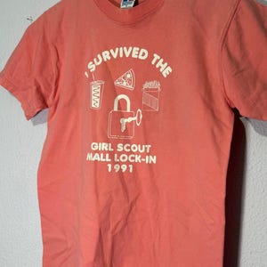 Vintage Girl Scouts T-Shirt 1991 Mall Lock In Retro Emo Preppy Pink Women’s Small image 2