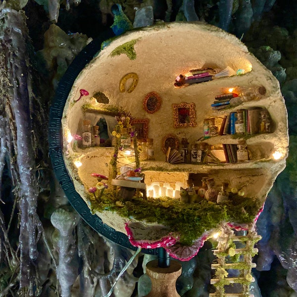 The herbalist's lodge - Mushroom lamp, Mushroom lamp, Fairy Lamp, Pilzlampe, Fairy House, Witchy decor, Globe lamp, Table lamp, Miniature