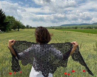 Elegant black silk lace shawl for women