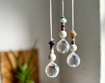 Sun catcher, simple suncatcher with wooden beads and beads made of lava stones, sun crystal for living room decoration