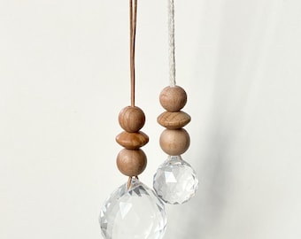Natural window decoration: Suncatcher with sturdy cord and wooden beads