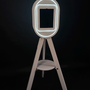 iPad Selfie Vintage Photo Booth