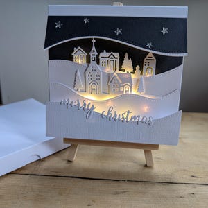 handgemachte 3D Weihnachtskarte mit Mini-LED-Lichtern| das Weihnachtsdorf zum Leuchten bringen