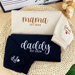 Custom Embroidered Daddy Mama Sweatshirts | Name with Heart on Sleeve | Pregnancy Announcement | New Mom & Dad Gift | Mother&#39;s Day Gift