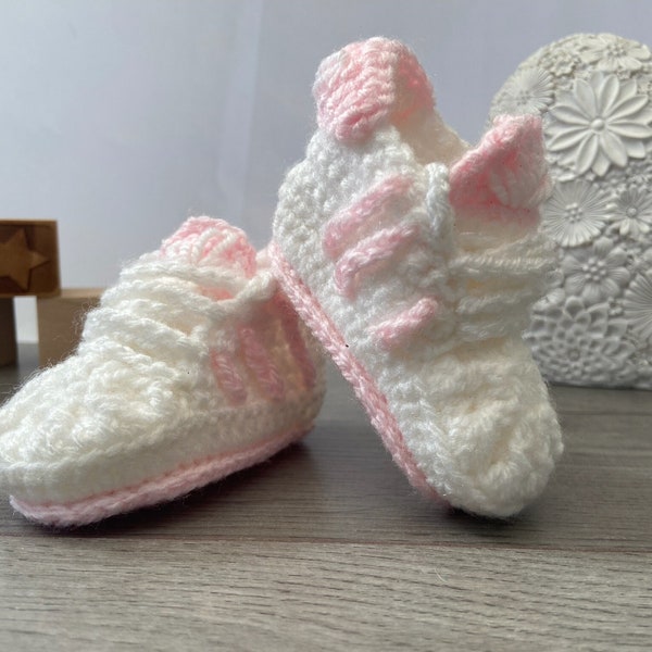 Adidas style Crochet baby booties, newborn booties, baby shower gift, newborn gift, handmade crochet booties,