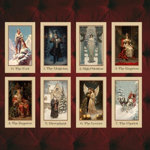 Le tarot de Noël vintage de Hattie Thorn. Maintenant, avec une boîte rigide de luxe pour 2024.
