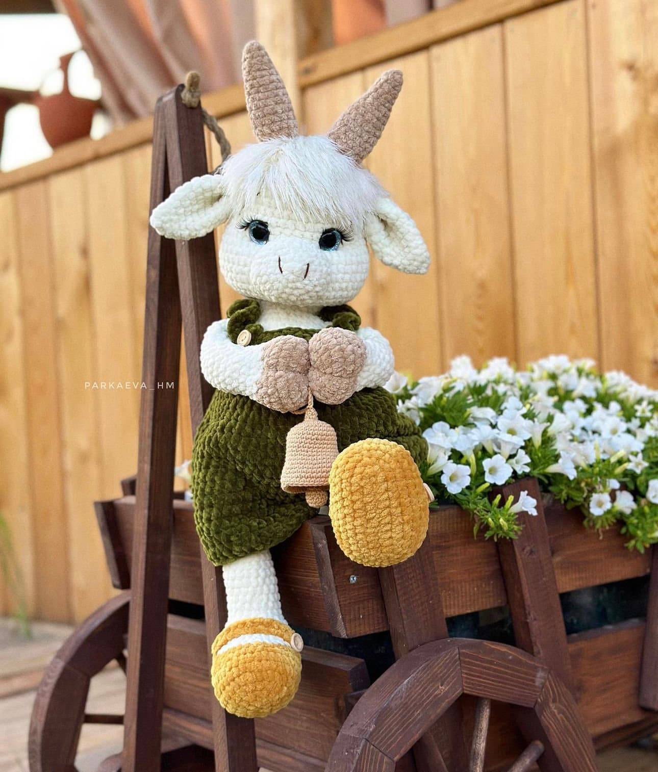 37 Goat Crochet Patterns to Stitch: Farm Animals, Amigurumi, and Whimsical Goats 30 Crochet Goat Amigurumi: Lucy Goat Stuffed Animal Toy