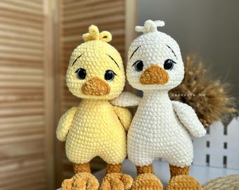 かぎ針編みのアヒルの編みぐるみ：帽子をかぶったドゥドゥ、ぬいぐるみ