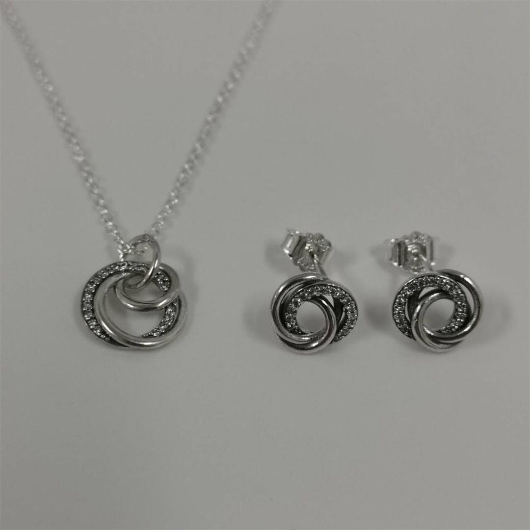 Pandora Family Always Encircled Stud Earrings Pendant