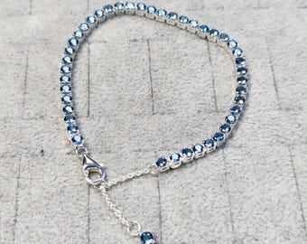 Pulsera Pandora de tenis azul claro brillante en plata de ley s925