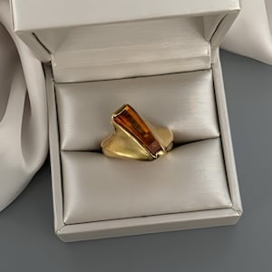 Vintage ring in 750 yellow gold with citrine / citrine ring in 18 carat gold / gold ring with orange stone