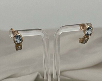 Ohrstecker in 750 Gelbgold mit Aquamarin und Brillanten / 18 Karat Gold Ohrringe mit blauen steinen und Diamant