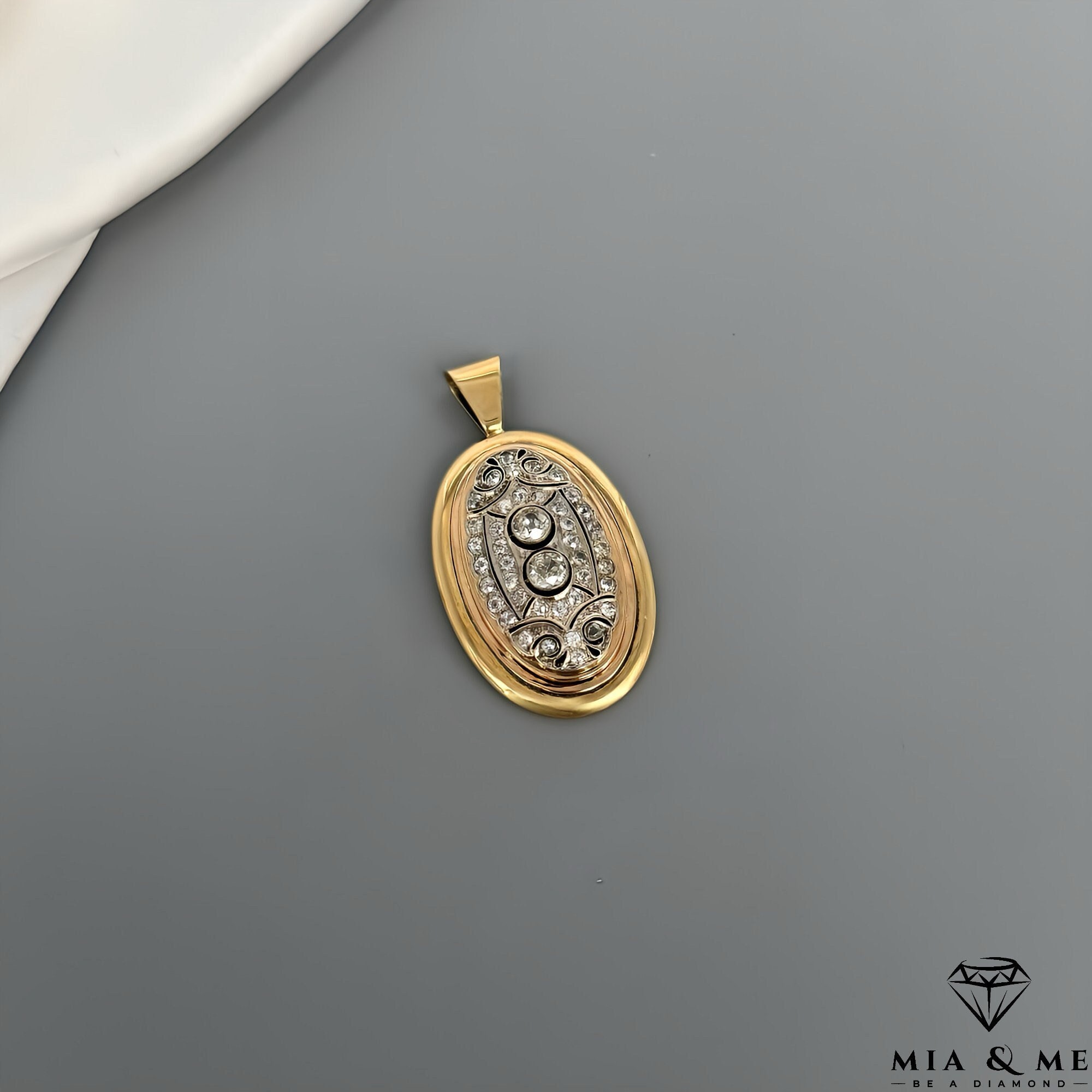 Antique diamond pendant in 14 carat/585 white gold-yellow gold /bicolor gold pendant with 3.35ct diamonds /vintage necklace pendant in gold