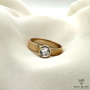 Ladies ring 585 yellow gold / solitaire ring with zirconia stone