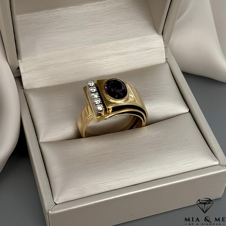 Vintage gold ring from the 1970s in 585 yellow gold with amethyst and diamonds. / 14 carat gold ring with diamonds and amethyst