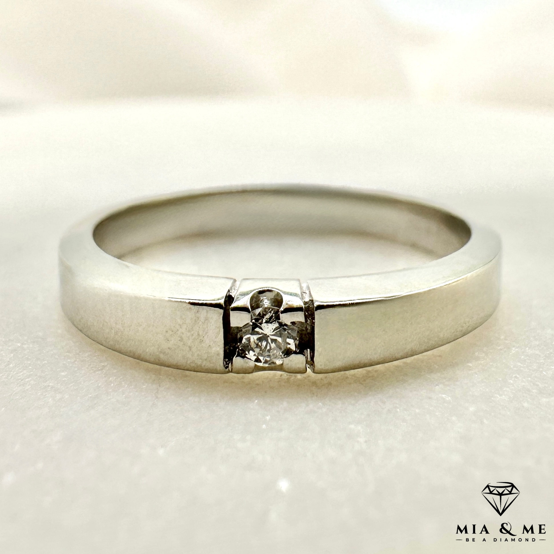 Bague En Or Blanc 14 Carats (585) Avec Diamant 0,14 Ct - Taille 56 (17,8 Mm) - Marque Thein - Neuf