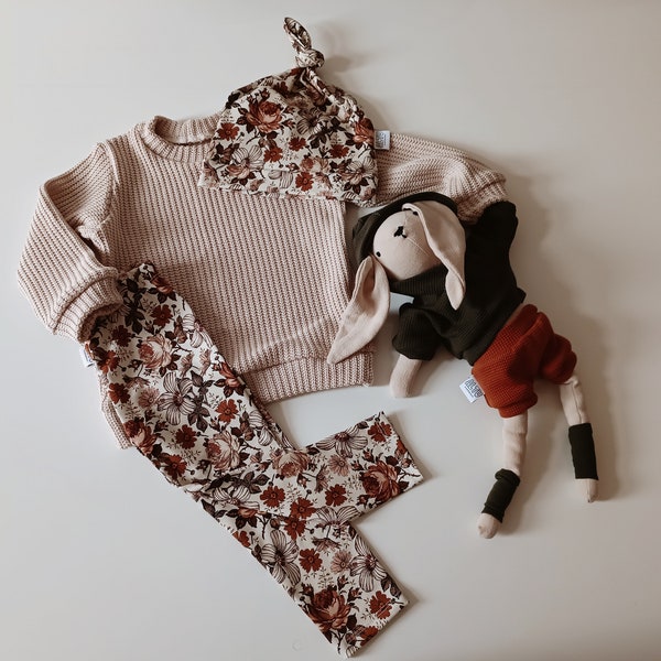 Vintage Blümen Baby Leggings Mädchen outfit Herbst Leggings Beige Brique Bio Jersey Hose Mädchen outfit Baby Geschenk Geknotete Mütze