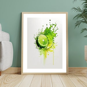 Peut inclure: Une peinture à l'aquarelle d'un citron vert avec des éclaboussures de peinture verte et jaune. Le citron vert est coupé en deux et l'intérieur est visible. La peinture est sur un fond blanc.