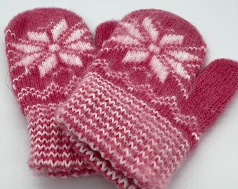 Mittens for babies 1 year old from sheep wool pink knitted fluffy baby mittens with snowflake print christmas gift