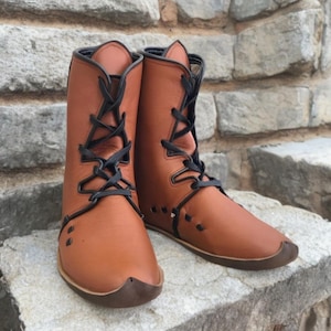 Medieval Leather Low Boots Handmade Viking Reenact Shoes for LARP & Renaissance Fairs Women and Men Boots - Tamgacci