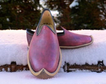 Madder Tulip Burgundy Leather Shoes - Handmade Turkish Slip Ons - Reenact LARP  Renaissance Fairs Boots - Women and Men - Gift for Her Him
