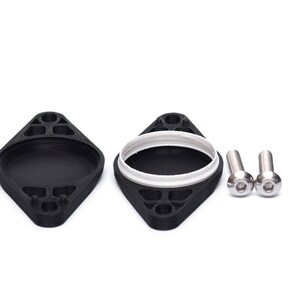 The Bike Sight AirTag holder for a bicycle comes with 2 stainless steel screws for mounting. It's made of bio-based and biodegradable plastics.