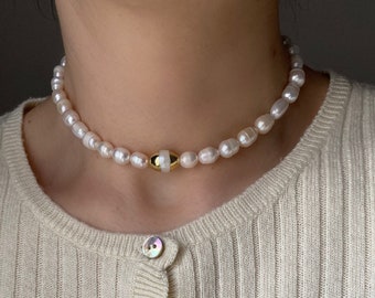Collier choker en or d’eau douce, choker perlé de perles, collier de perles en couches, collier minimaliste, collier de perles délicates, cadeau pour elle