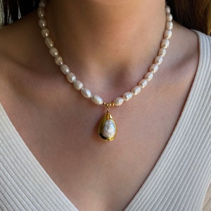 Natural Freshwater Pearl Beaded Necklace with Baroque Pearl Charm, Elegant Gold Baroque Pearl Pendant, Jewelry Handmade Beaded, Gift For Her image 1